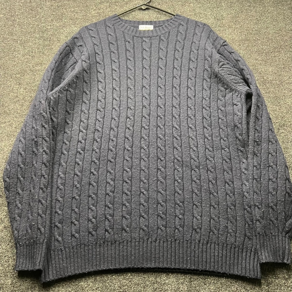 Vintage LL Bean Mens XL Tall Navy Blue Cable Knit Lambswool Crewneck Sweater
